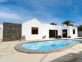 Villa For sale Costa Teguise in Lanzarote