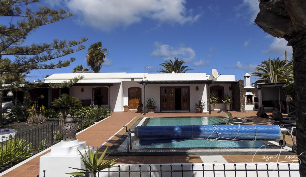 Villa For sale Playa Blanca in Lanzarote
